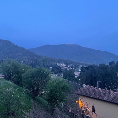 Laghi Di Como Appartamento Di Licinia E Mario Asso Dış mekan fotoğraf