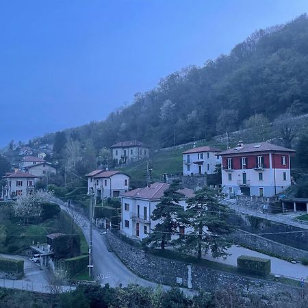 Laghi Di Como Appartamento Di Licinia E Mario Asso Dış mekan fotoğraf